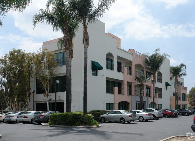 More Photos Of 3655 Alamo St, Simi Valley Medical For Lease