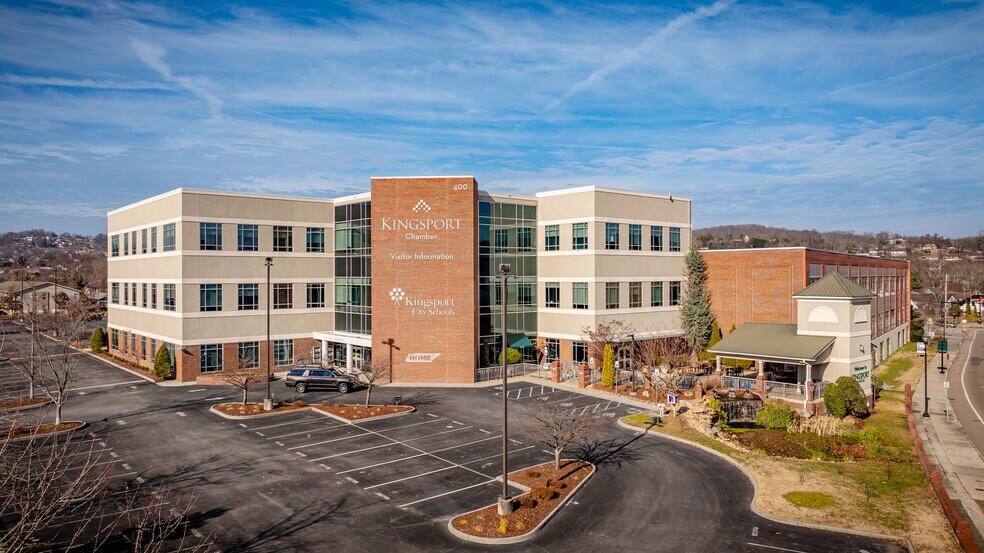 More Photos Of 400-444 Clinchfield St, Kingsport Medical For Sale