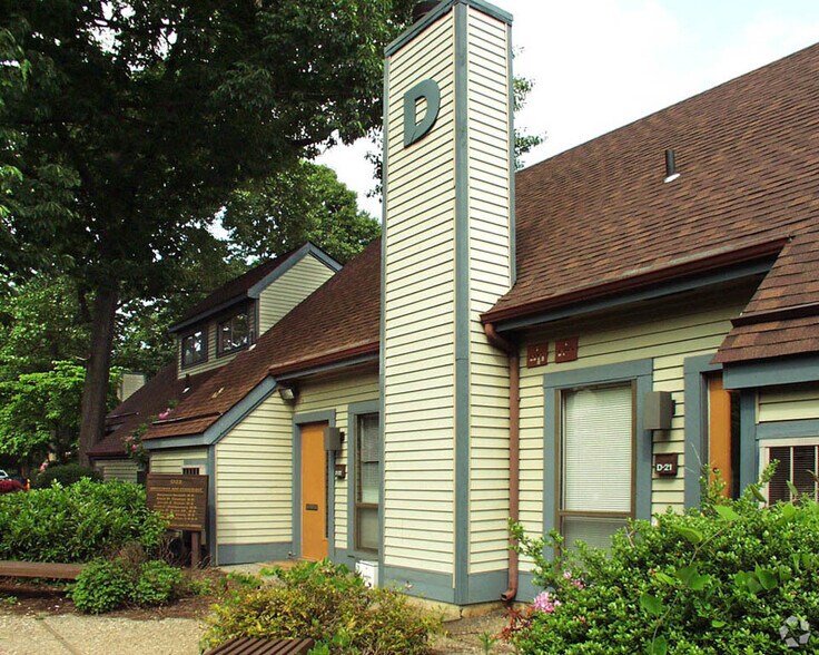 More Photos Of 1930 Marlton Pike E, Cherry Hill Office Residential For Lease