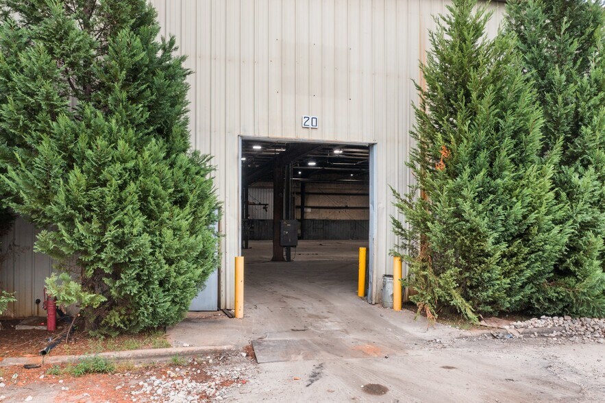 More Photos Of 1820 Martin Luther King Jr Ave, Salisbury Distribution For Lease
