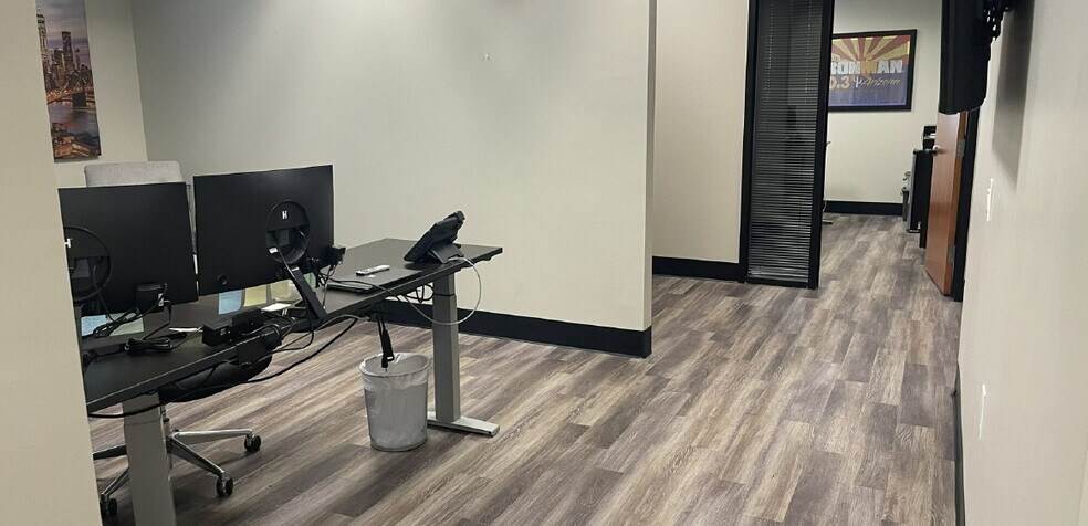 More Photos Of 2212 E Williams Field Rd, Gilbert Storefront Retail Office For Lease