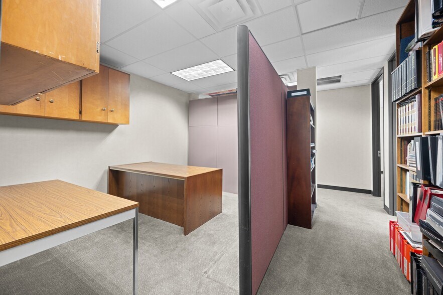 More Photos Of 1411 West Ave, Austin Office For Sale