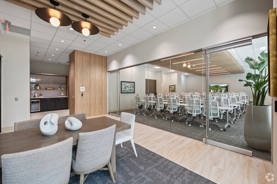 More Photos Of 21 Church St, Rockville Office For Lease