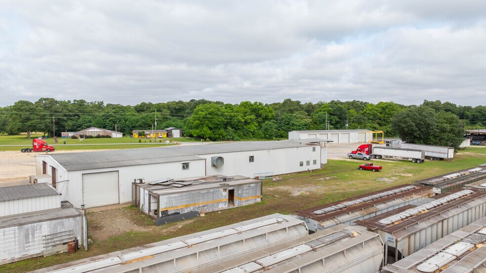 More Photos Of 565 Thomas St, Camilla Industrial For Sale