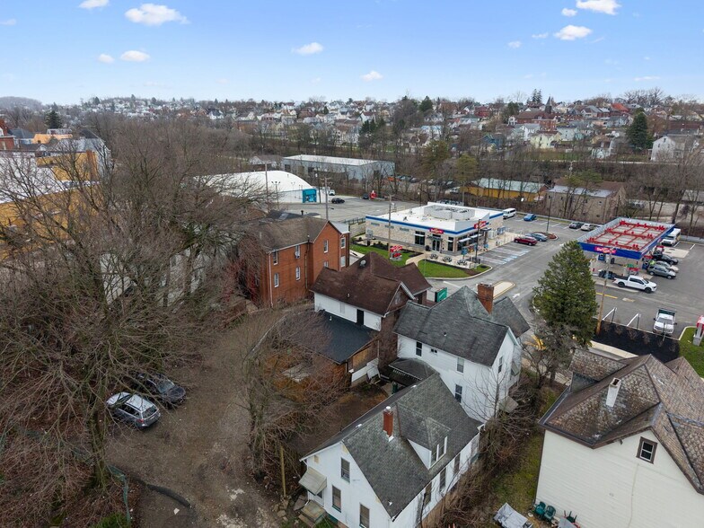 More Photos Of 534 S Main St, Greensburg Bar For Sale