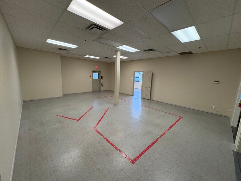 More Photos Of 22722 Lougheed Hwy, Maple Ridge Office Residential For Sale