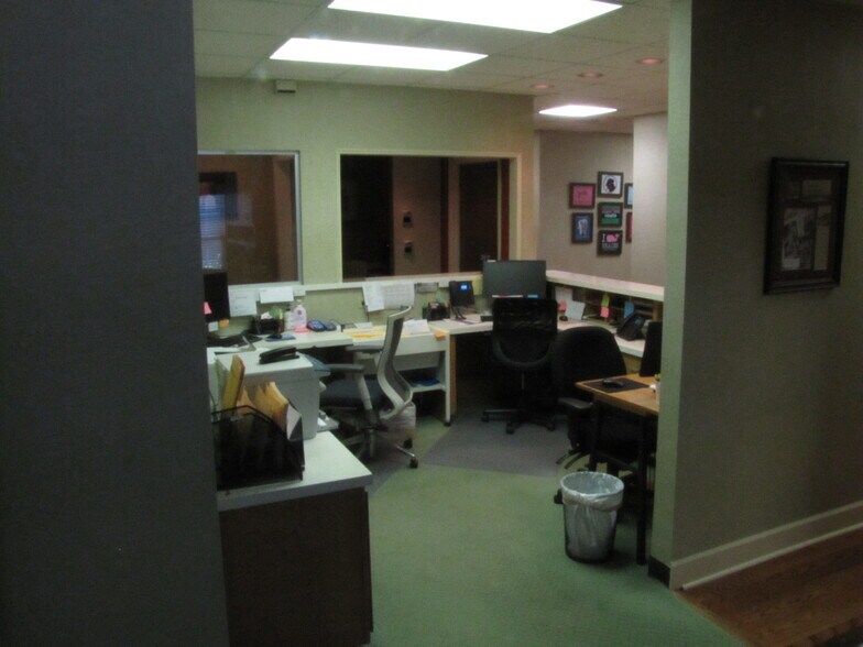 More Photos Of 151 Pierce Ave, Macon-Bibb Healthcare For Sale