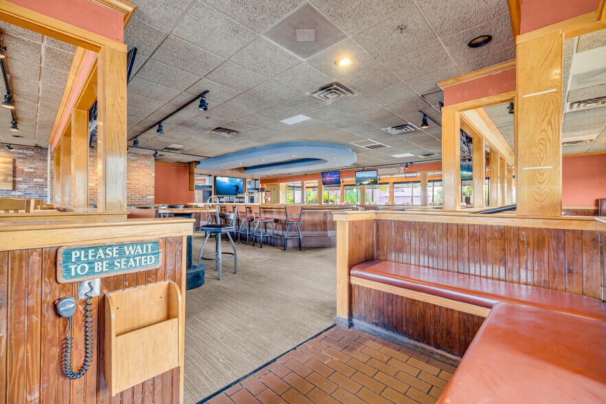 More Photos Of 1589 Big a Rd, Toccoa Flex For Sale