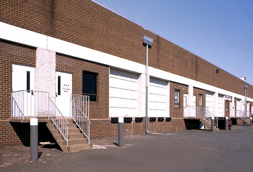 More Photos Of 7653-7659 Fullerton Rd, Springfield Unknown For Lease