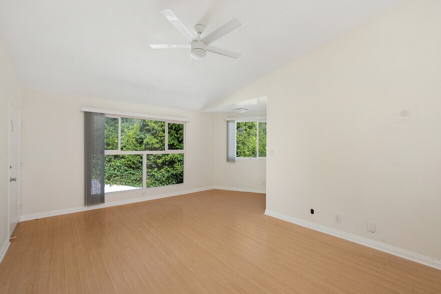More Photos Of 3410 Club Dr, Los Angeles Apartments For Sale