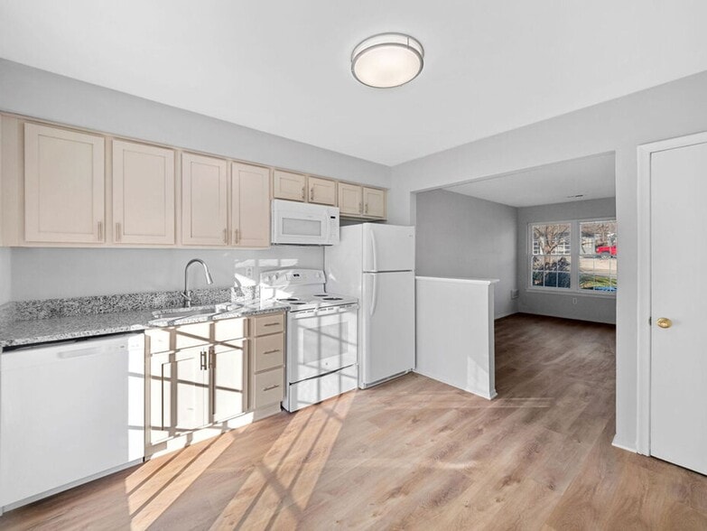 More Photos Of 230 Plymouth Rd, Plymouth Apartments For Sale