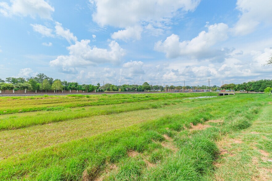 More Photos Of 134 Eldridge Rd, Sugar Land Office Residential For Lease