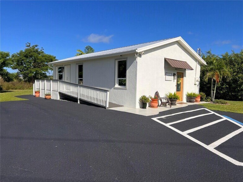 Primary Photo Of 180 Rio Villa Rd, Punta Gorda Freestanding For Sale
