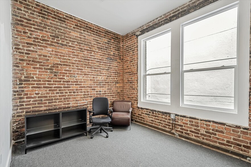 More Photos Of 34-38 Mason St, San Francisco Loft Creative Space For Sale