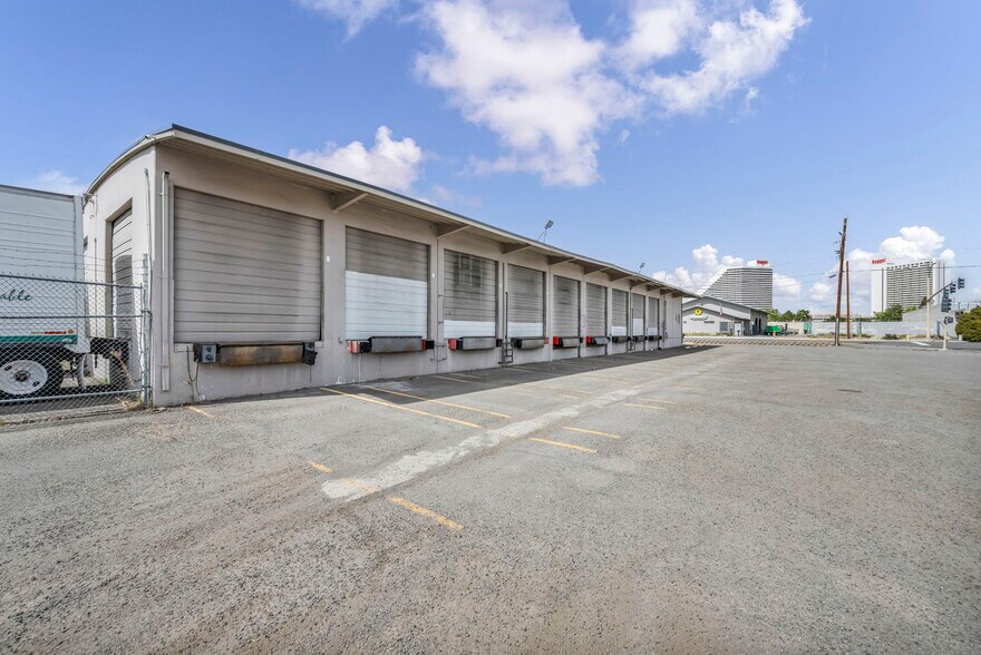 More Photos Of 1235 Glendale Ave, Sparks Truck Terminal For Lease