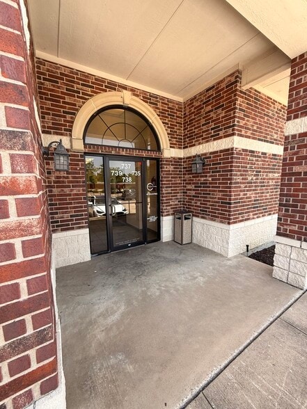 More Photos Of 739 Justin Rd, Rockwall Office For Lease