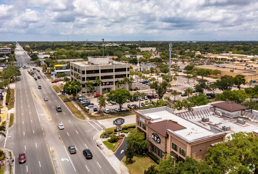 More Photos Of 3637 4th St N, Saint Petersburg Office For Lease