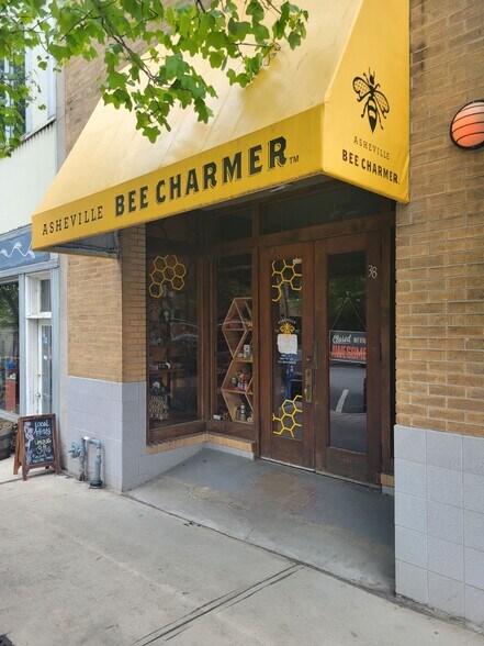 Primary Photo Of 38 Battery Park Ave, Asheville Storefront Retail Residential For Sale