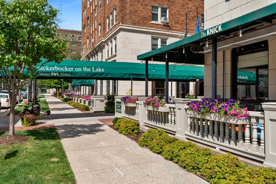 More Photos Of 1028 E Juneau Ave, Milwaukee Hotel For Lease