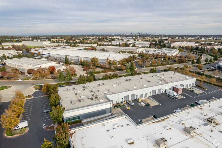 More Photos Of 950 Riverside Pky, West Sacramento Flex For Lease