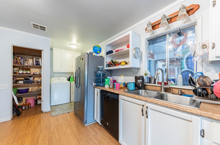 More Photos Of 10050 Reese Cir, Prunedale Warehouse For Sale