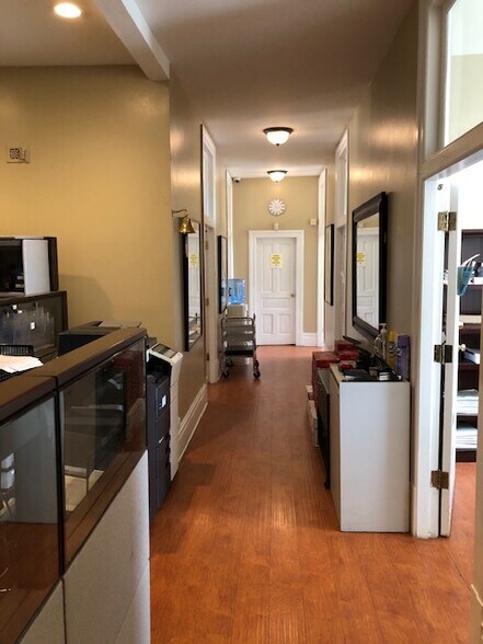 More Photos Of 1718 7th Ave E, Tampa Loft Creative Space For Lease