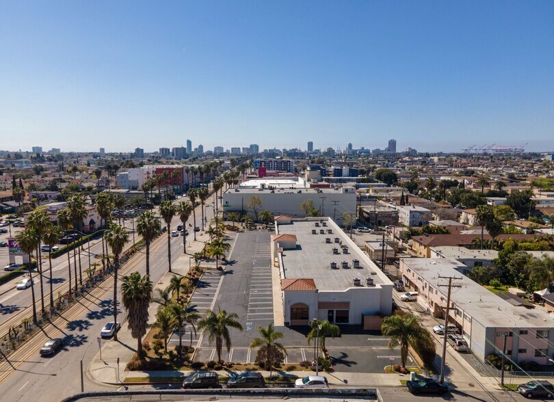More Photos Of 2005 Long Beach Blvd, Long Beach Office For Sale