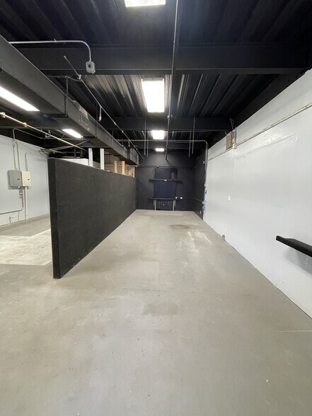 More Photos Of 310 Ohukai Rd, Kihei Office For Sale