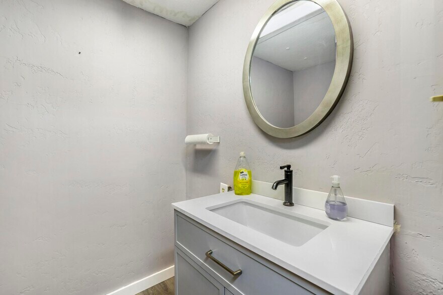 More Photos Of 162 Washington St, Twin Falls Land For Lease