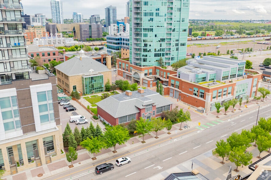 More Photos Of 456 12th Ave SE, Calgary Office For Lease