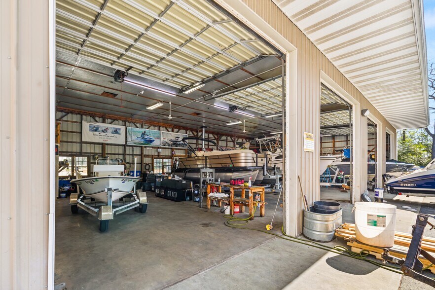 More Photos Of 30387 Cedar Neck Rd, Ocean View Flex For Sale