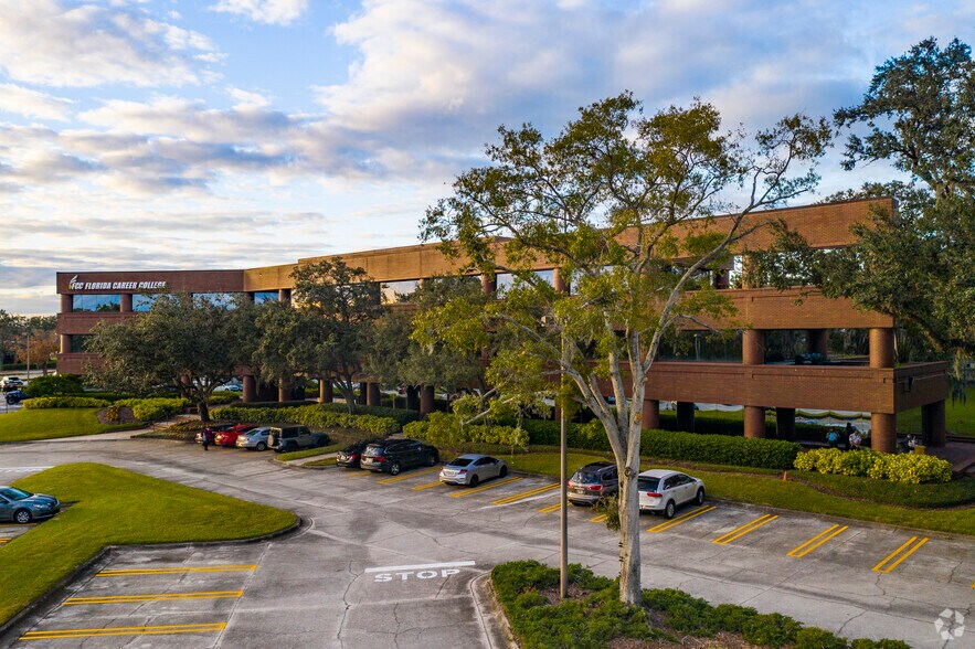 More Photos Of 9950 Princess Palm Ave, Tampa Office For Sale