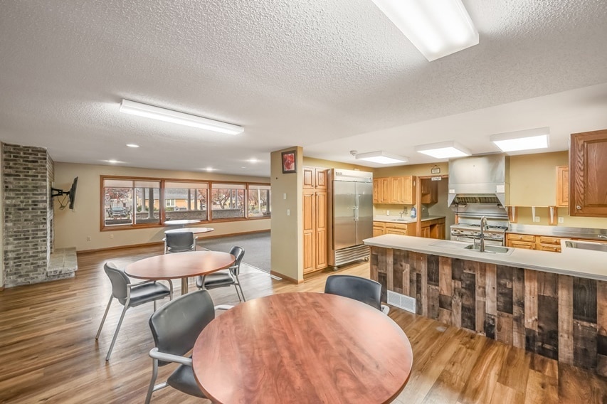 More Photos Of 311 S Nicollet St, Blue Earth Healthcare For Sale