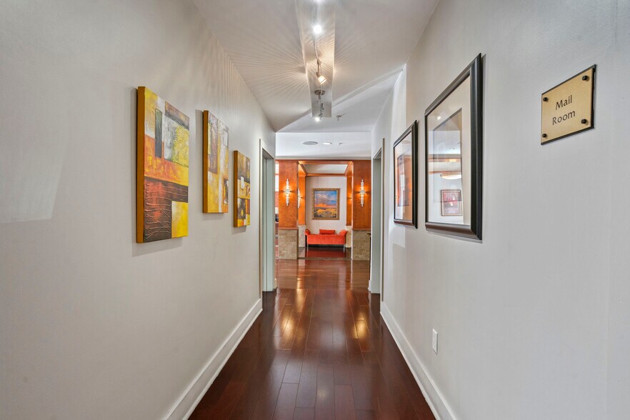 More Photos Of 400 17th St NW, Atlanta Apartments For Lease