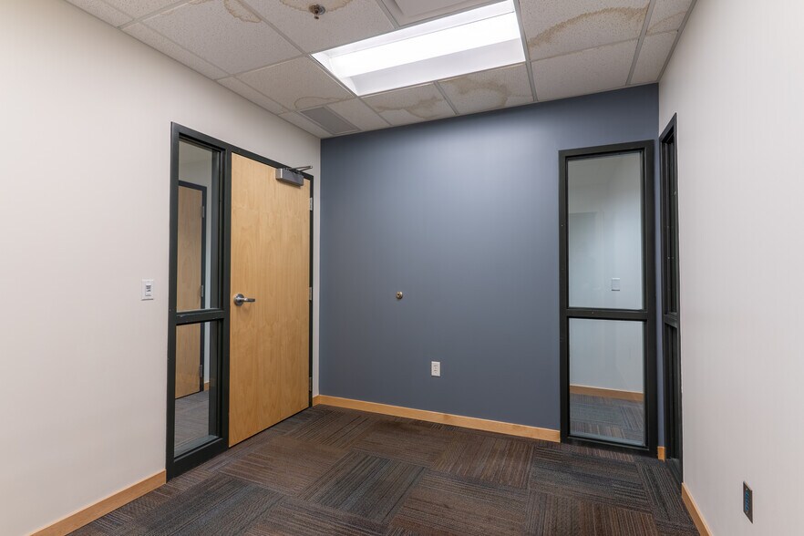 More Photos Of 814 S 3rd St, Minneapolis Rehabilitation Center For Lease