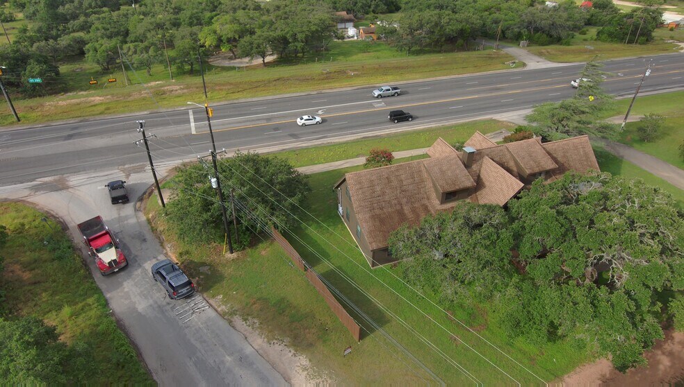 More Photos Of 4225 E Highway 290, Dripping Springs Office For Lease