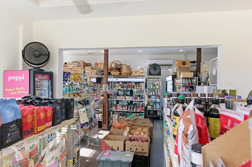 More Photos Of 152 E Main St, Naturita Convenience Store For Sale