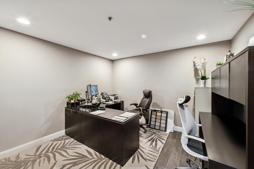 More Photos Of 5130 E Hunter Ave, Anaheim Warehouse For Sale