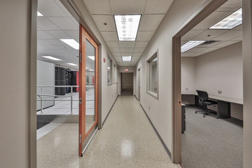 More Photos Of 2299 Brodhead Rd, Bethlehem Office For Sale