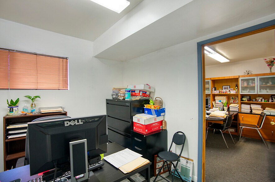 More Photos Of 3602 N 15th Ave, Phoenix Office For Sale