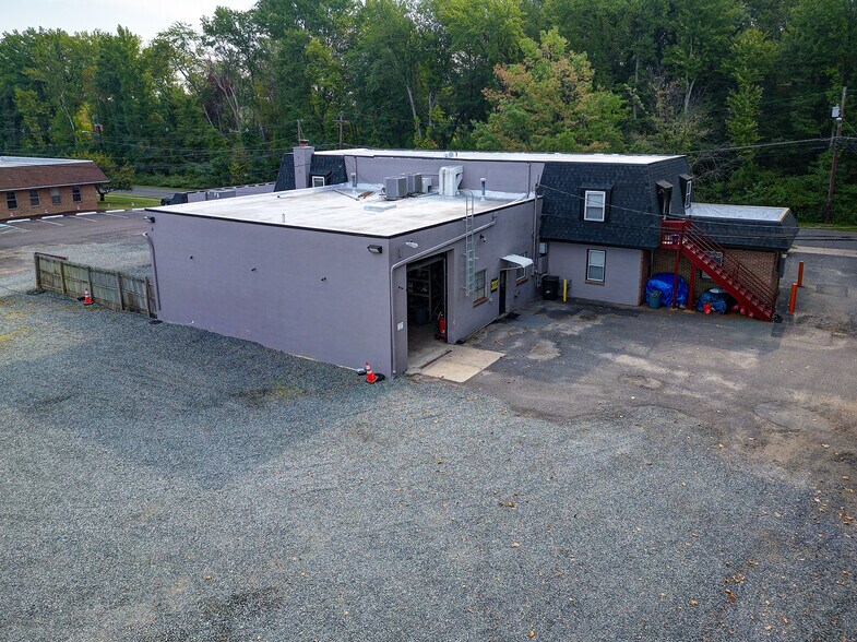 More Photos Of 2020 Fairfax Ave, Cherry Hill Office For Lease