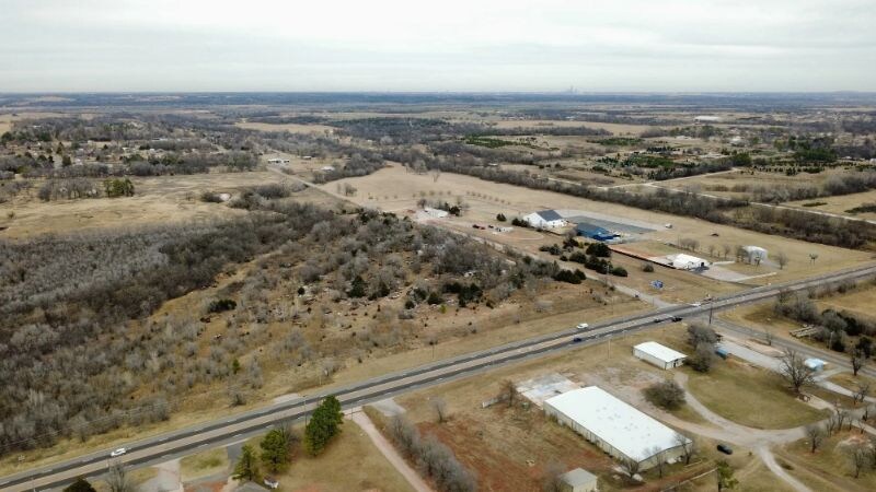 More Photos Of 5909 Aero Dr, Tuttle Warehouse For Sale