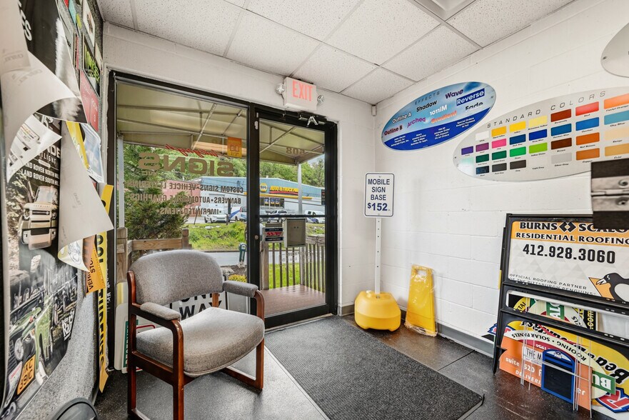 More Photos Of 508 Rodi Rd, Pittsburgh Flex For Sale