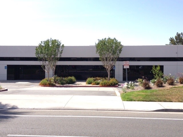 More Photos Of 1159 Iowa Ave, Riverside Light Distribution For Lease