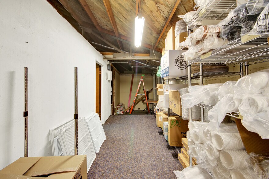 More Photos Of 830 Main St, Red Bluff Freestanding For Sale