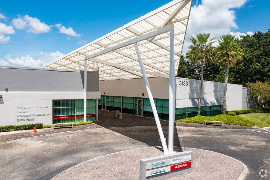 More Photos Of 3131 Lakeland Hills Blvd, Lakeland Medical For Lease