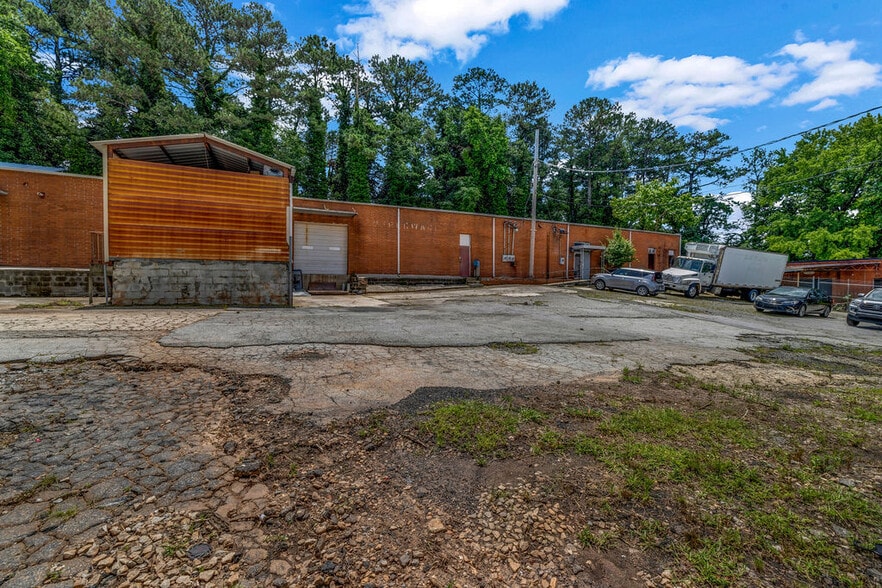 More Photos Of 3923 Covington Hwy, Decatur Food Processing For Sale