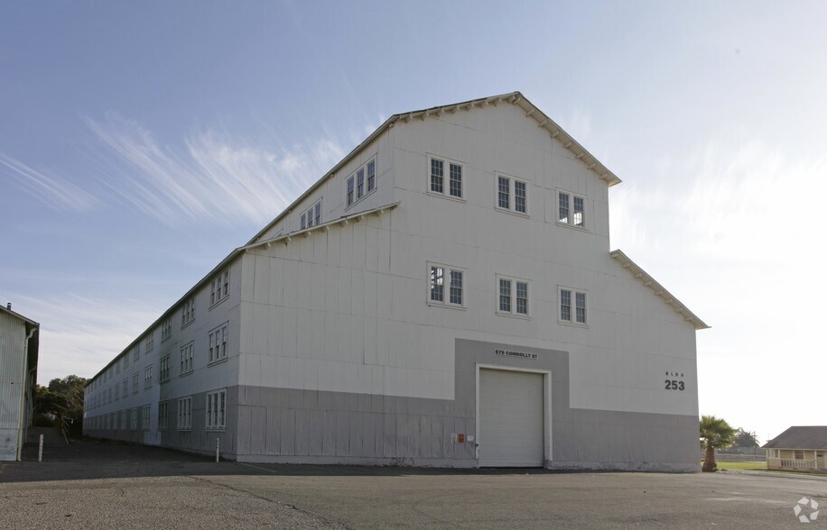 More Photos Of 575 Connolly St, Vallejo Warehouse For Lease