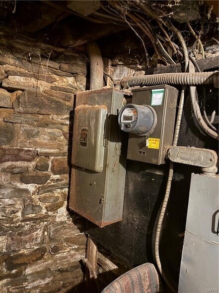 More Photos Of 56 Main St, Camden General Retail For Sale