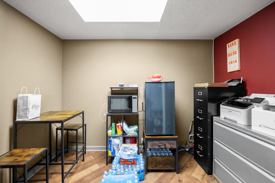 More Photos Of 630-640 S Glassell St, Orange Office For Sale